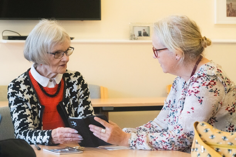 New drop-in session provides free digital support for Alresford ...