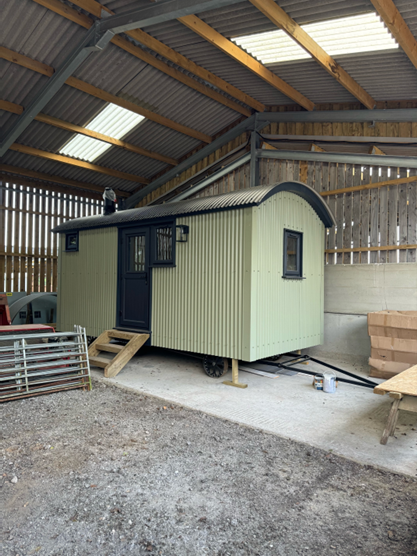 Oakridge Shepherds Hut