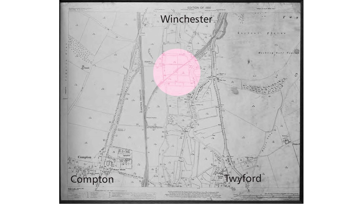 Map from 1932 showing London and South Western Railway with viaduct highlighted in red