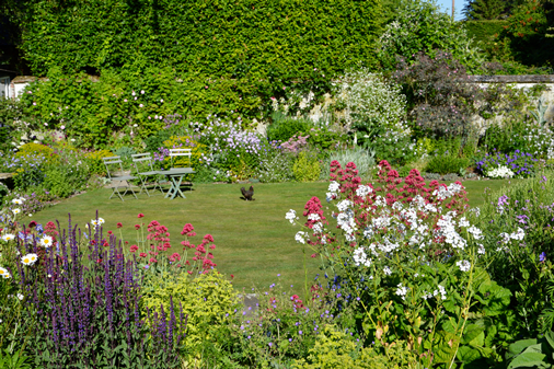 Gift of Sight Evening Garden Party at Little Court