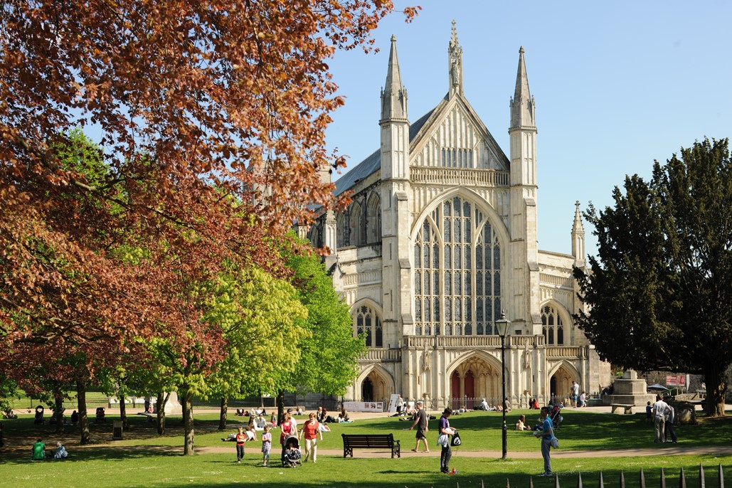article thumb - Winchester Cathedral