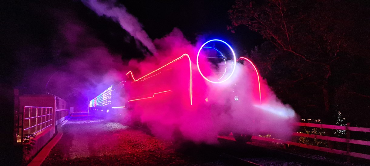 article thumb - Steam Illuminations at The Watercress Line