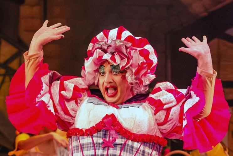 article thumb - Panto 2022