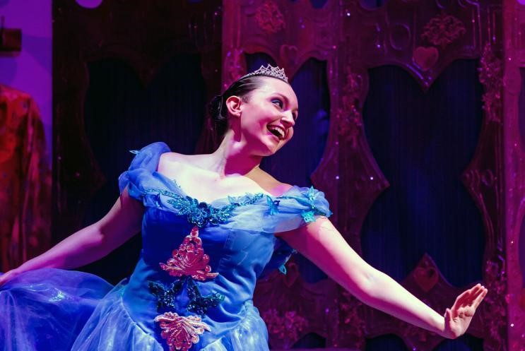 article thumb - Cinderella panto