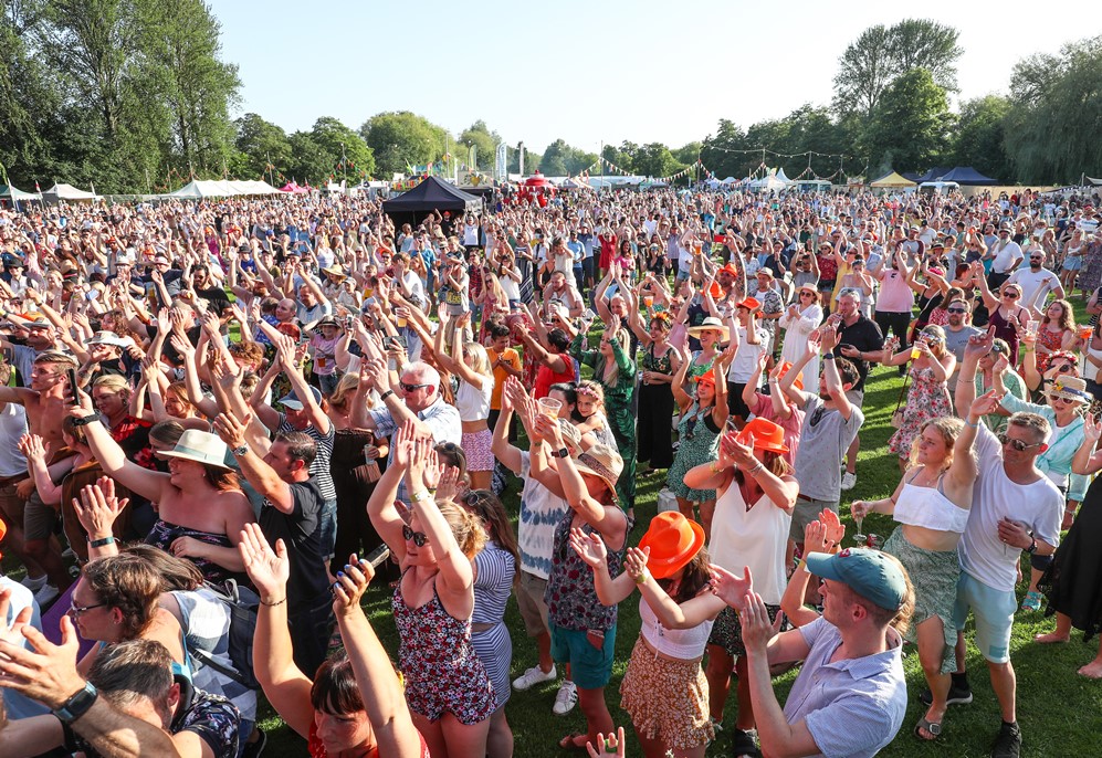article thumb - Enjoying the Music Stage