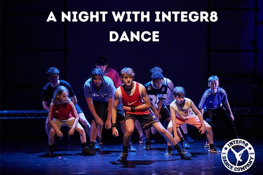 article thumb - night-with-integr8-large