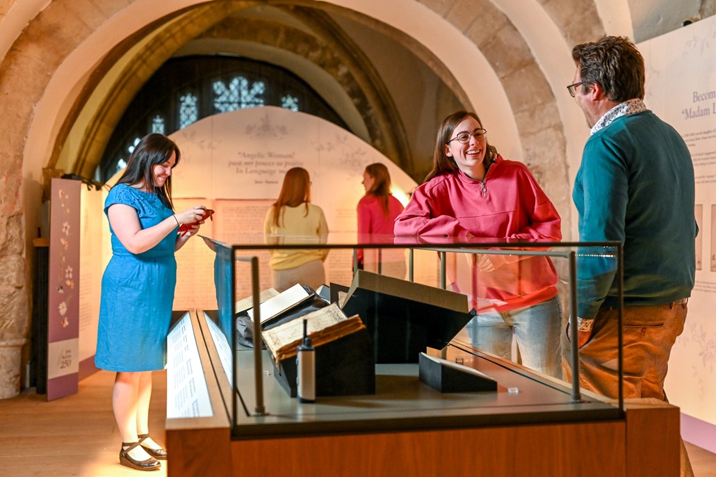 article thumb - Winchester Cathedral