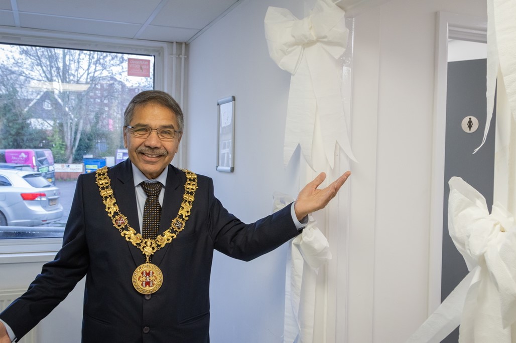 The Mayor opens the new toilets at Unit 12 in Winnall
