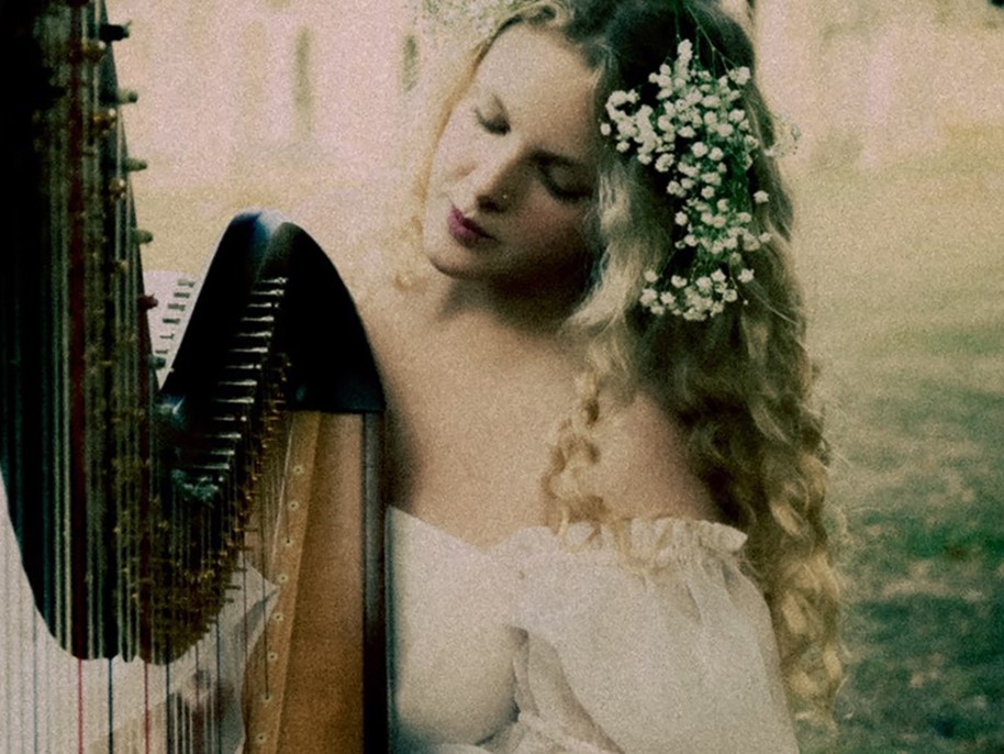 article thumb - Photo credit: Sharon Matarazzo, Aperture and Interstice